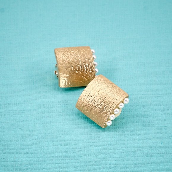 Unlimited Clip On Earrings, 14K Gold Plated, Vintage Earrings - Picture 4 of 9